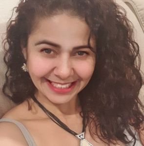 Meet your Posher, Andrea